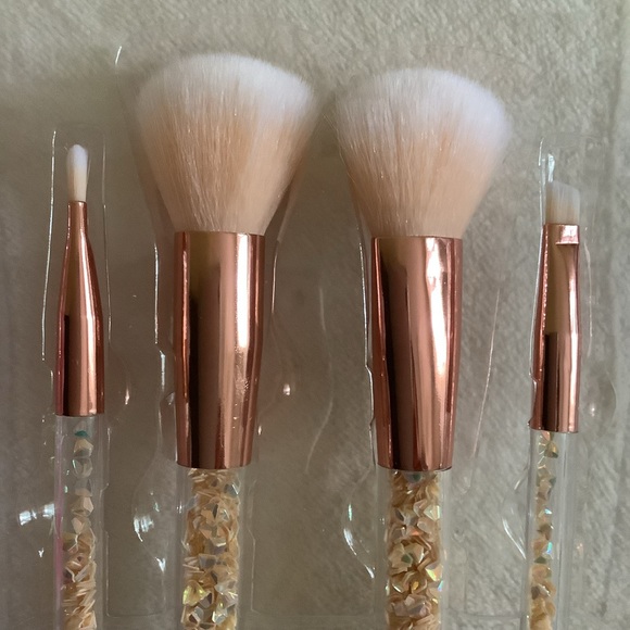 Glam Tools Cosmetic Brush Set - Picture 9 of 9